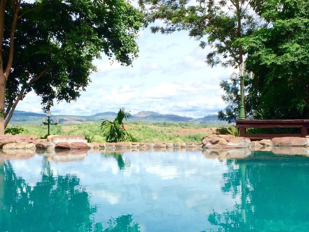 Phu Pha Nam Resort Dan Sai Exteriör bild